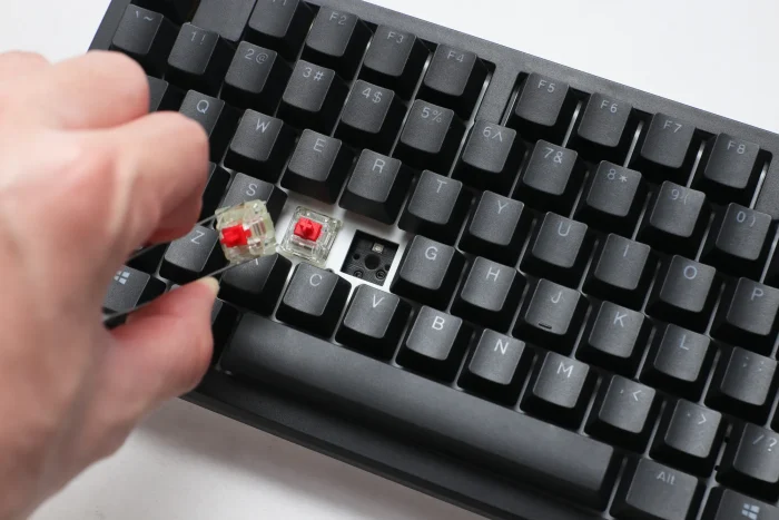 Ducky Zero 6108 | 100% Mechanical Keyboard | RGB Backlit | Wireless Tri-Mode | Cherry MX2A Red - New - Image 3